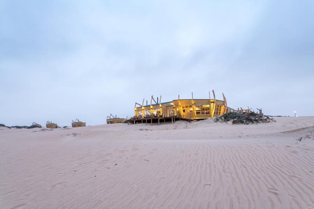 Shipwreck Lodge Mowebaai Exterior photo